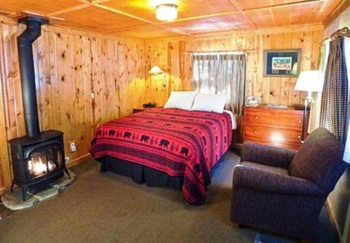 фото отеля Tamarack Lodge and Resort