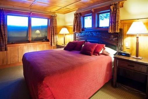фото отеля Tamarack Lodge and Resort