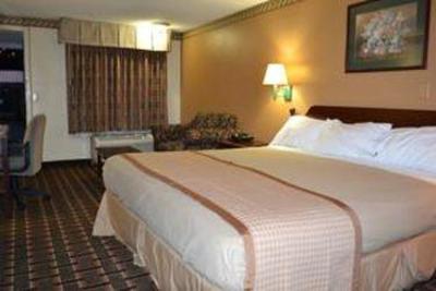 фото отеля Americas Best Value Inn & Suites Charlotte