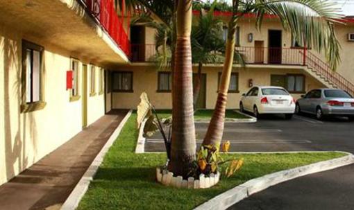 фото отеля Paradise Inn and Suites Culver City