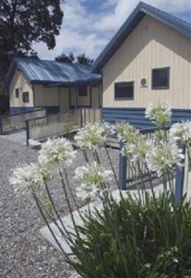 фото отеля Strahan Holiday Park Cabins