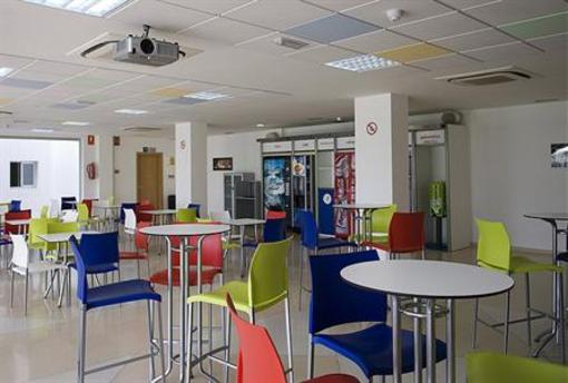 фото отеля Albergue Inturjoven de la Musica Torremolinos