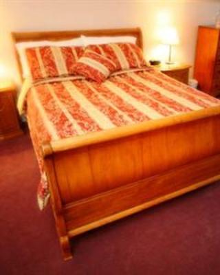 фото отеля Villa Columbia Bed and Breakfast