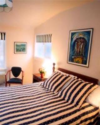 фото отеля Villa Columbia Bed and Breakfast