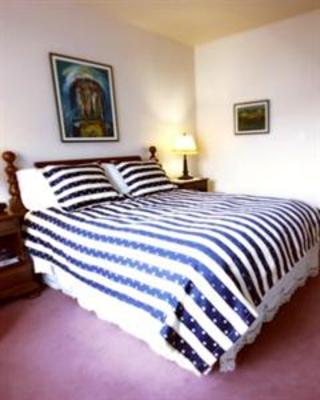 фото отеля Villa Columbia Bed and Breakfast