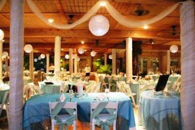 фото отеля Coconut Cove Resort and Marina