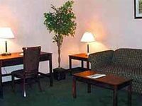 Harbor Country Hotel
