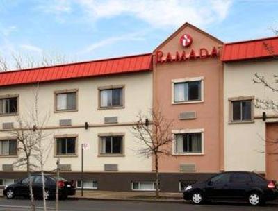 фото отеля Ramada Bronx