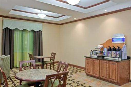 фото отеля Holiday Inn Express Hotel & Suites Dumas