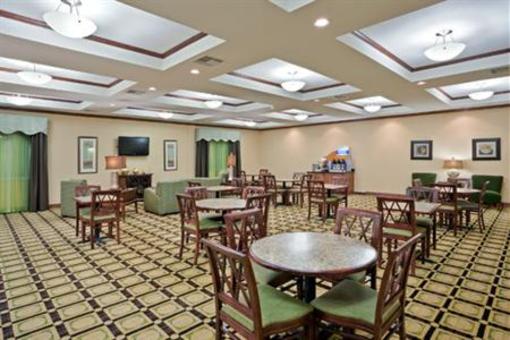 фото отеля Holiday Inn Express Hotel & Suites Dumas