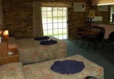 фото отеля Coomera Motor Inn