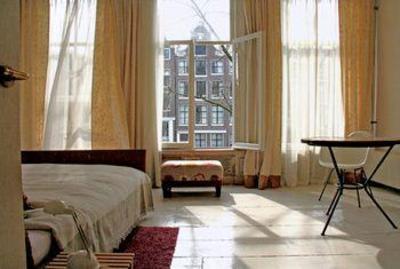 фото отеля Casa Luna Bed And Breakfast Amsterdam