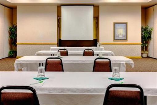 фото отеля Holiday Inn Hopkinsville