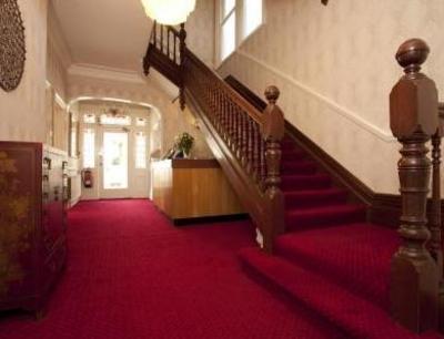 фото отеля Denewood Hotel
