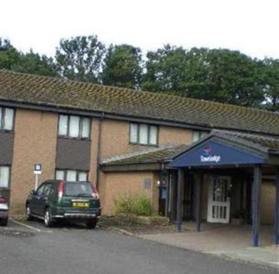 фото отеля Travelodge Edinburgh Dreghorn