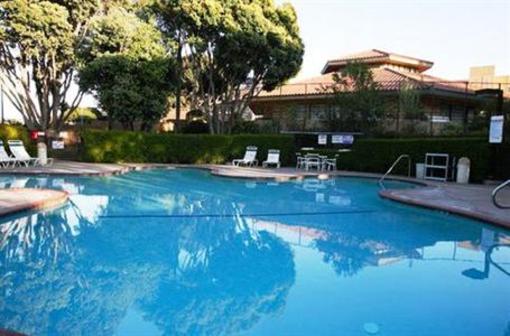 фото отеля Four Points by Sheraton Ventura Harbor