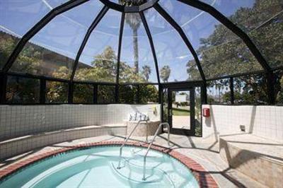 фото отеля Four Points by Sheraton Ventura Harbor