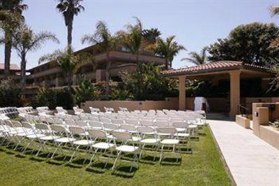 фото отеля Four Points by Sheraton Ventura Harbor