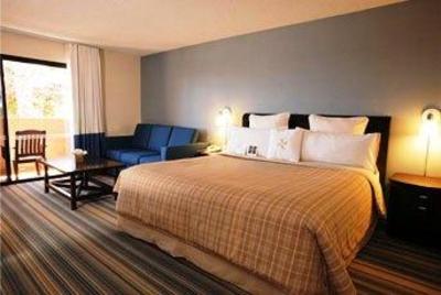 фото отеля Four Points by Sheraton Ventura Harbor