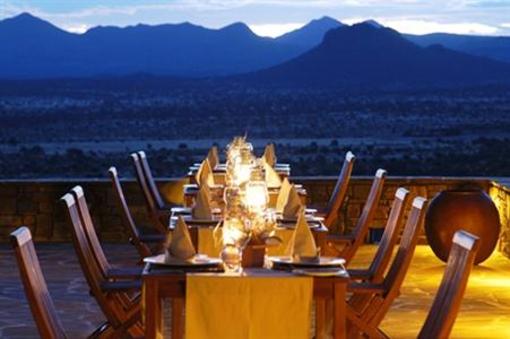 фото отеля Gocheganas Lodge Windhoek