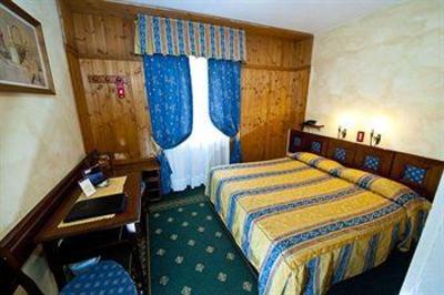 фото отеля Olimpia Hotel Cortina D'ampezzo