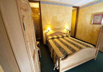 фото отеля Olimpia Hotel Cortina D'ampezzo