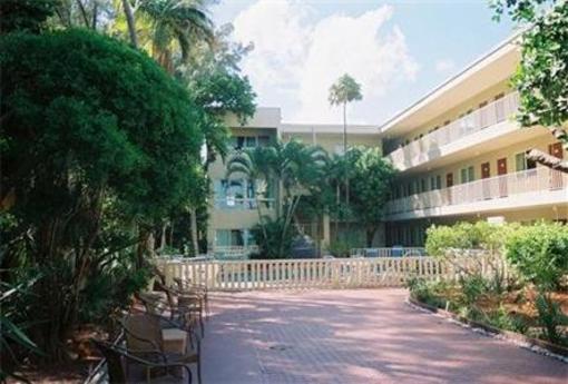 фото отеля Beach Plaza Hotel Fort Lauderdale