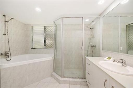 фото отеля Andari Apartments Noosa