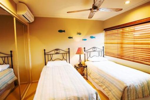 фото отеля Andari Apartments Noosa