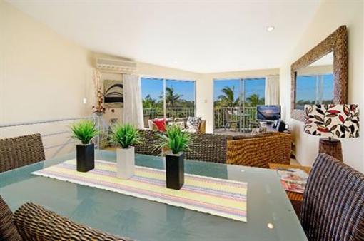 фото отеля Andari Apartments Noosa