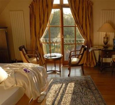 фото отеля Auberge Saint Walfrid Hotel Sarreguemines