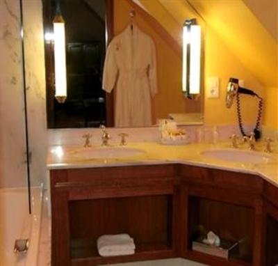 фото отеля Auberge Saint Walfrid Hotel Sarreguemines