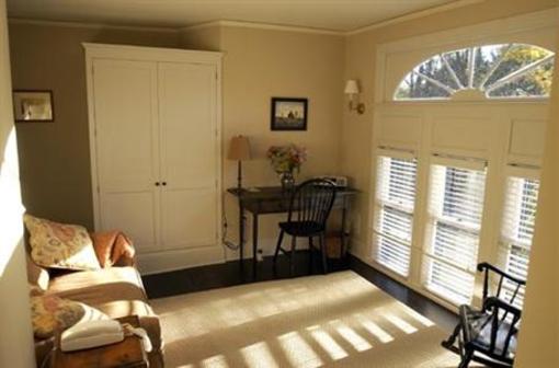 фото отеля Stonover Farm Bed and Breakfast