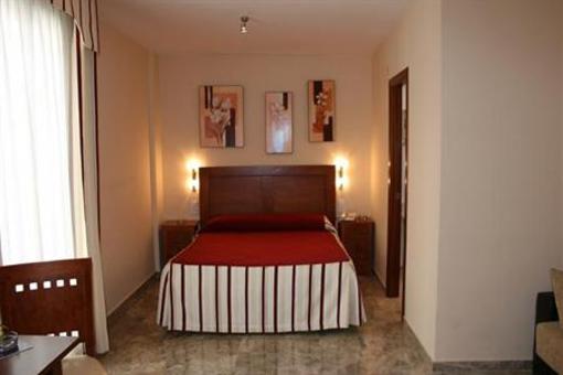 фото отеля Hostal La Fuente
