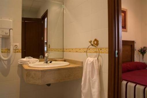 фото отеля Hostal La Fuente