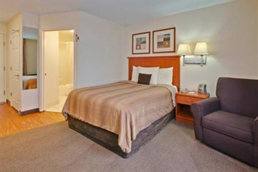 фото отеля Candlewood Suites Indianapolis