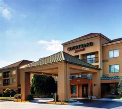 фото отеля Courtyard by Marriott Chesapeake Greenbrier