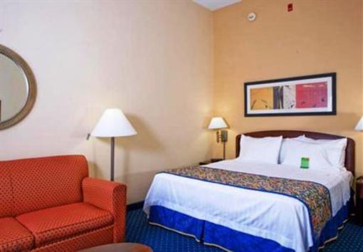 фото отеля Courtyard by Marriott Chesapeake Greenbrier