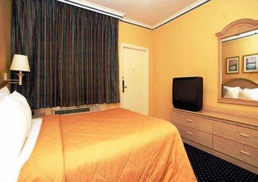 фото отеля Comfort Inn & Suites Oceanside Port Canaveral Area