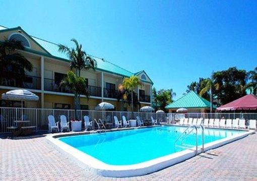 фото отеля Comfort Inn & Suites Oceanside Port Canaveral Area