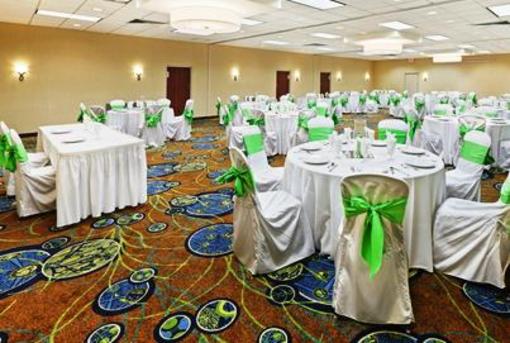 фото отеля Holiday Inn Bedford DFW Airport West