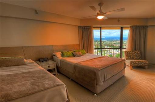 фото отеля Esplanade Luxury Beachfront Apartments