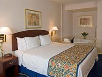 Courtyard by Marriott Cincinnati Covington