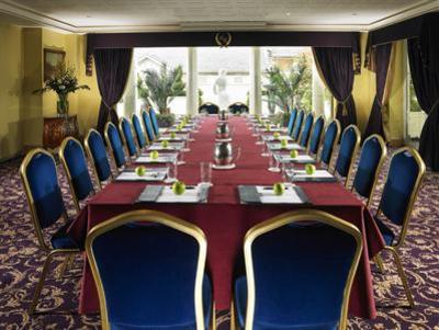 фото отеля Bridge House Hotel Tullamore