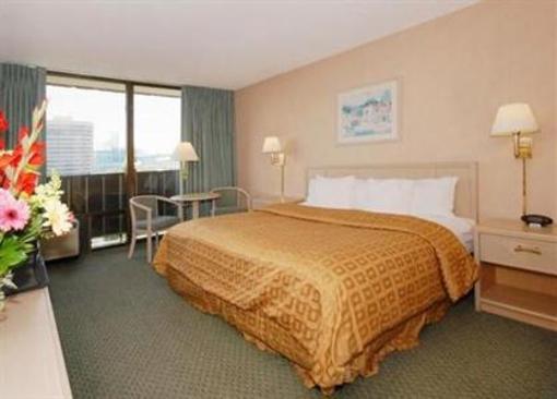 фото отеля Quality Inn & Suites - Anaheim Resort