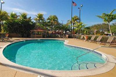 фото отеля Hampton Inn Ft. Myers - Airport I-75