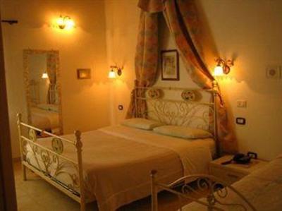 фото отеля Affitta Camere Francesca Bed & Breakfast Alcamo