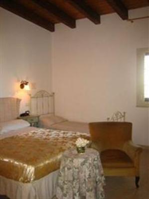 фото отеля Affitta Camere Francesca Bed & Breakfast Alcamo