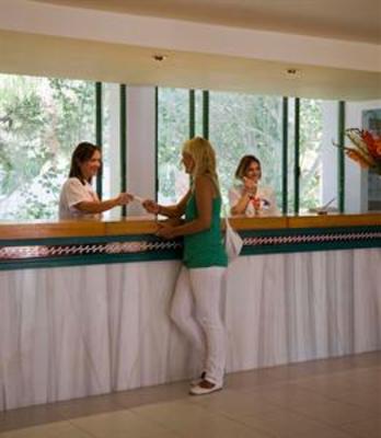 фото отеля Ola Aparthotel Cecilia
