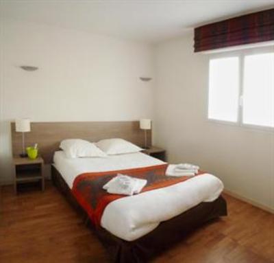 фото отеля Residhome Appart Hotel Le Carre D'Or Prevessin-Moens